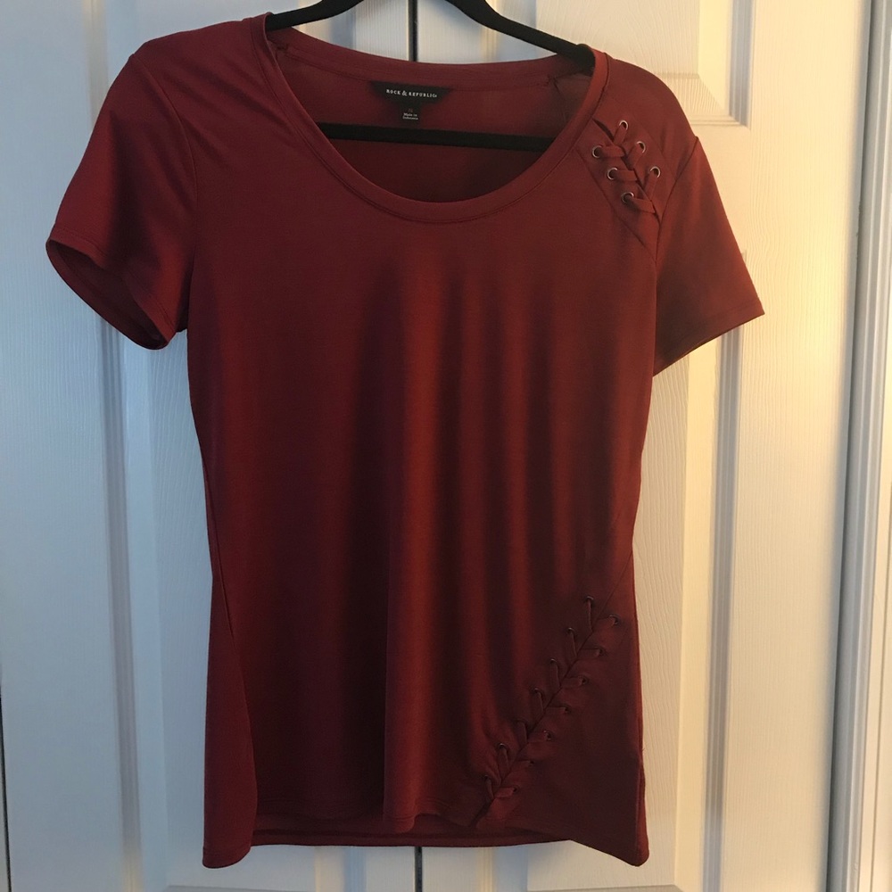 Short sleeve wine colored dressy top